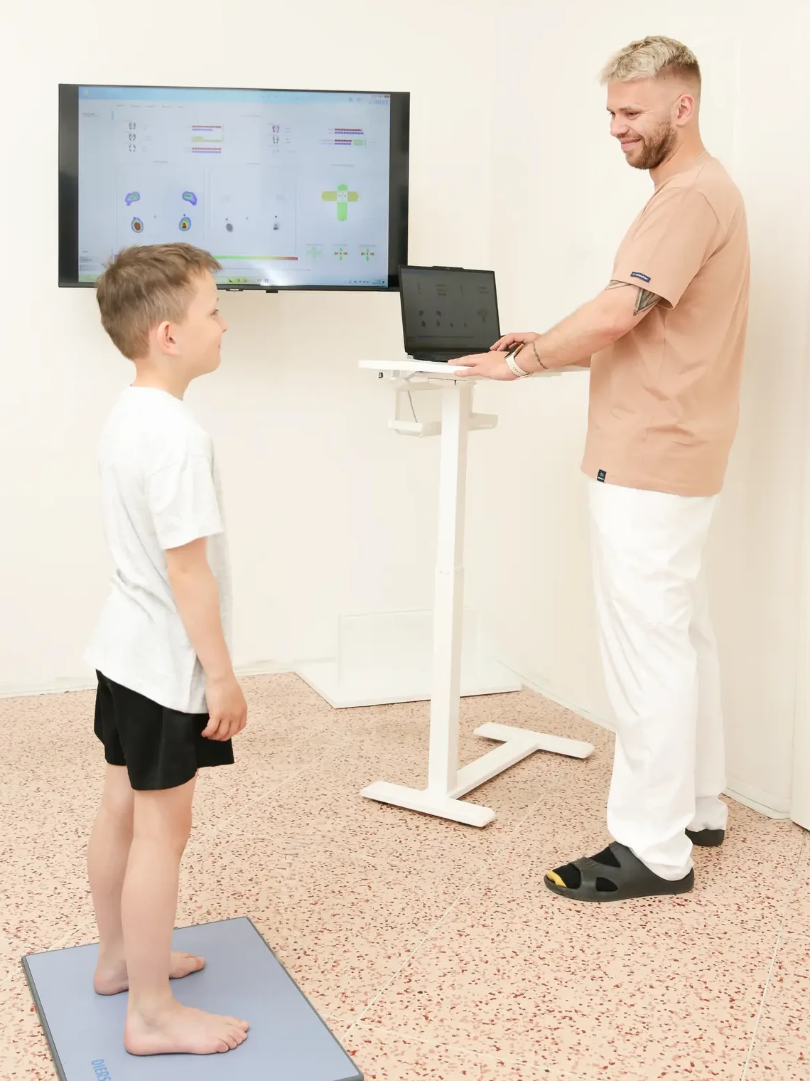 Systém DIERS – analýza nohou a postury těla